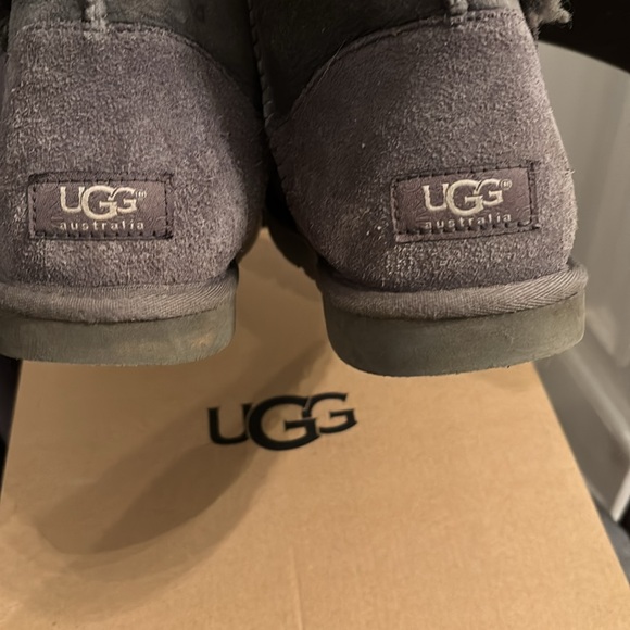 Bailey Button Women’s UGG Boots Great shape with box! - Picture 8 of 16